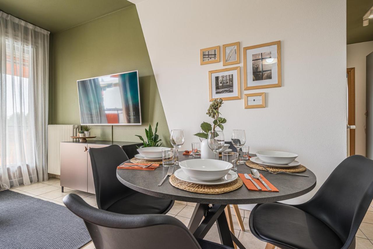 Hygge Family Apartment - One Step Away From The Lake!!! Сірміоне Екстер'єр фото
