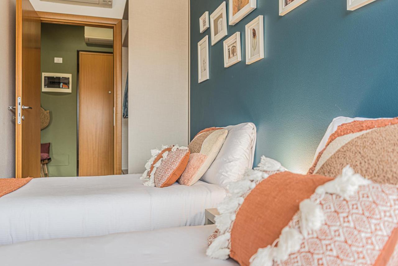 Hygge Family Apartment - One Step Away From The Lake!!! Сірміоне Екстер'єр фото