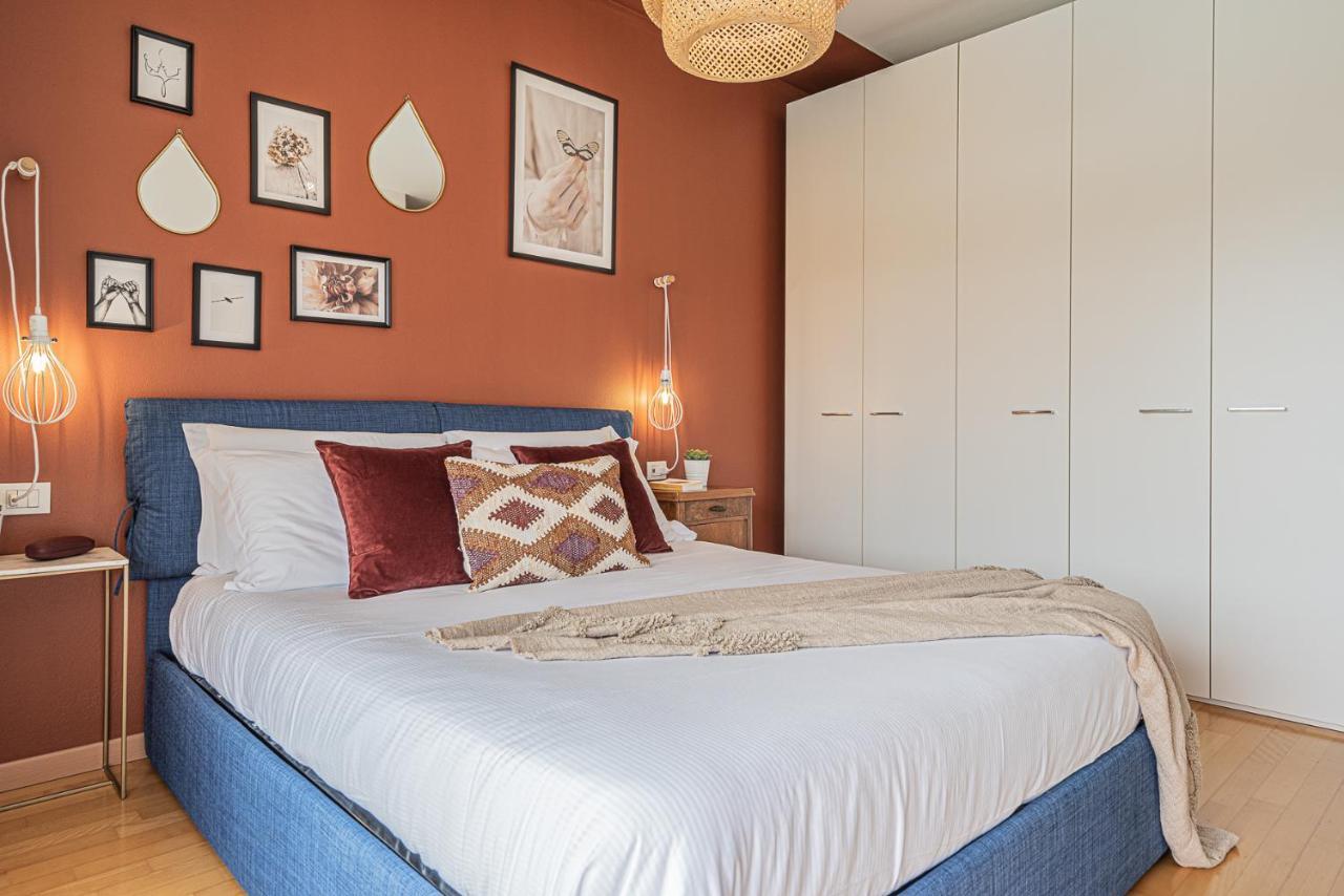 Hygge Family Apartment - One Step Away From The Lake!!! Сірміоне Екстер'єр фото