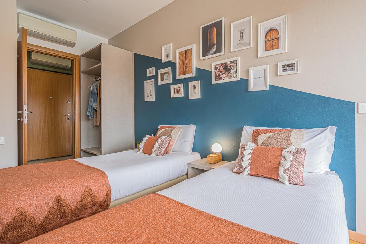 Hygge Family Apartment - One Step Away From The Lake!!! Сірміоне Екстер'єр фото